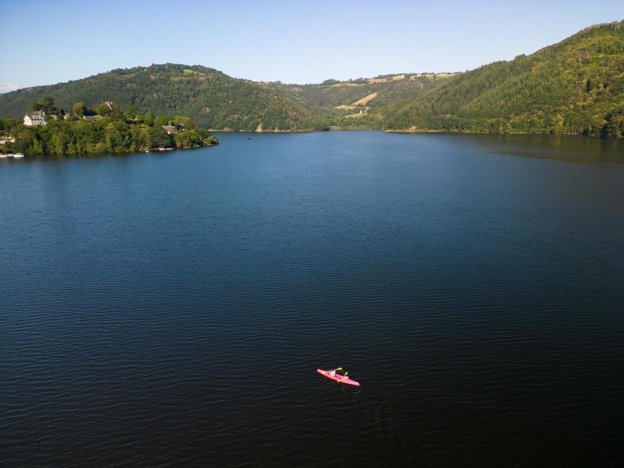 Camping La Source Therondels Esterno foto