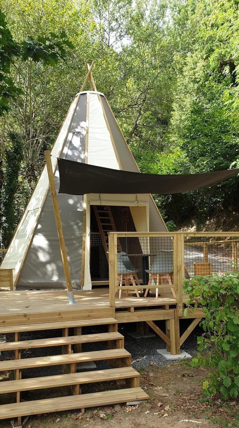 Camping La Source Therondels Esterno foto